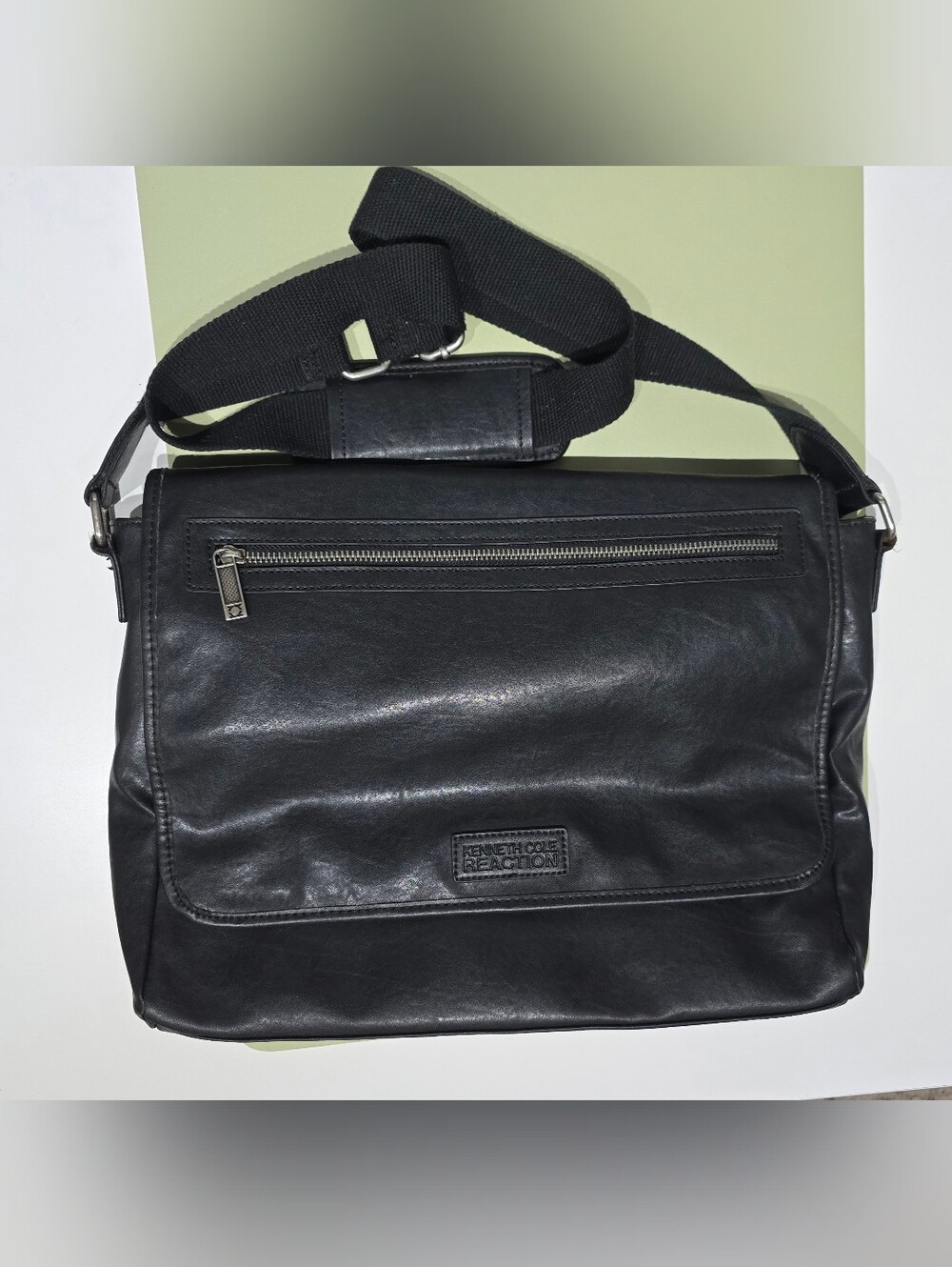 Kenneth Cole Reaction Black Leather Messenger Bag with Front Zip